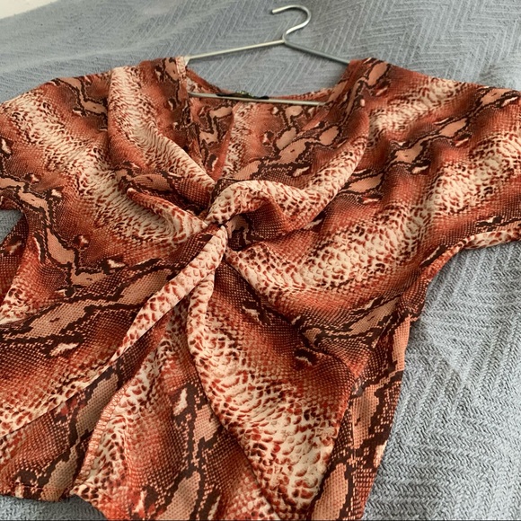 Never worn Day G animal print blouse. - Picture 2 of 4